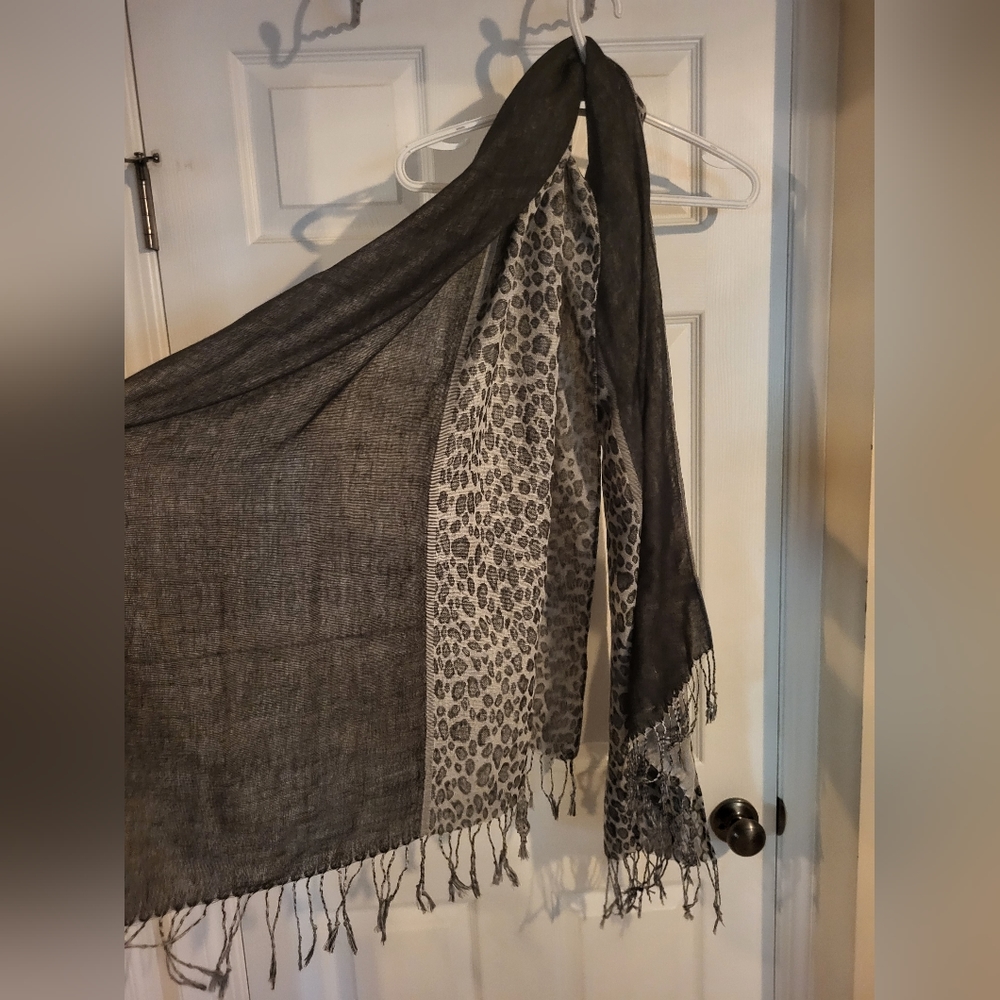Scarf/shawl